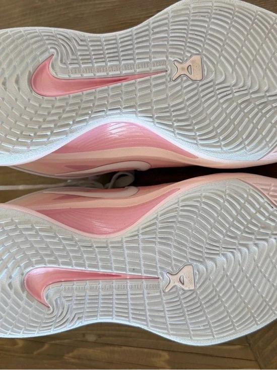 Brand New - never worn outside the house. - Picture 5 of 6